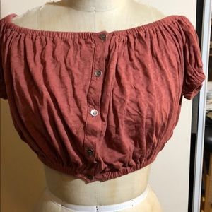 Off the shoulder crop